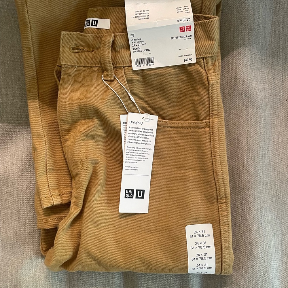 Uniqlo U Rounded Jeans - Picture 2 of 2